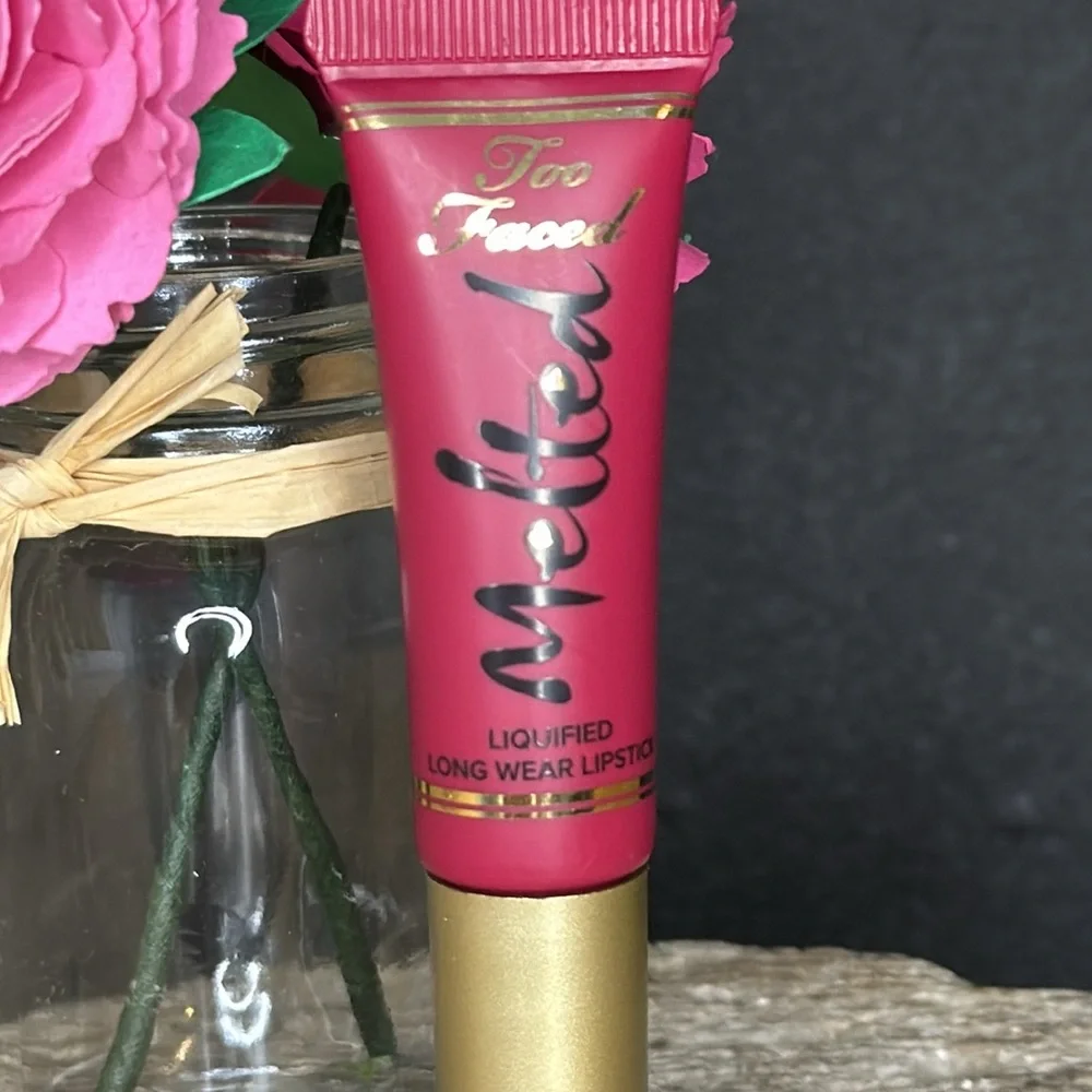 Too Faced Melted Liquified Long Wear Lipstick in Melted‎ Berry